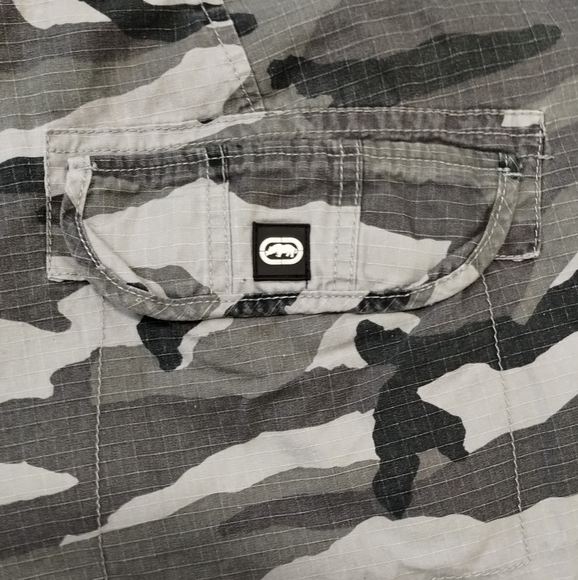 •Ecko Unltd Shorts Mens 48 Gray Snow Camo Camouflage Ripstop Cargo Casual Y2K - Picture 7 of 10